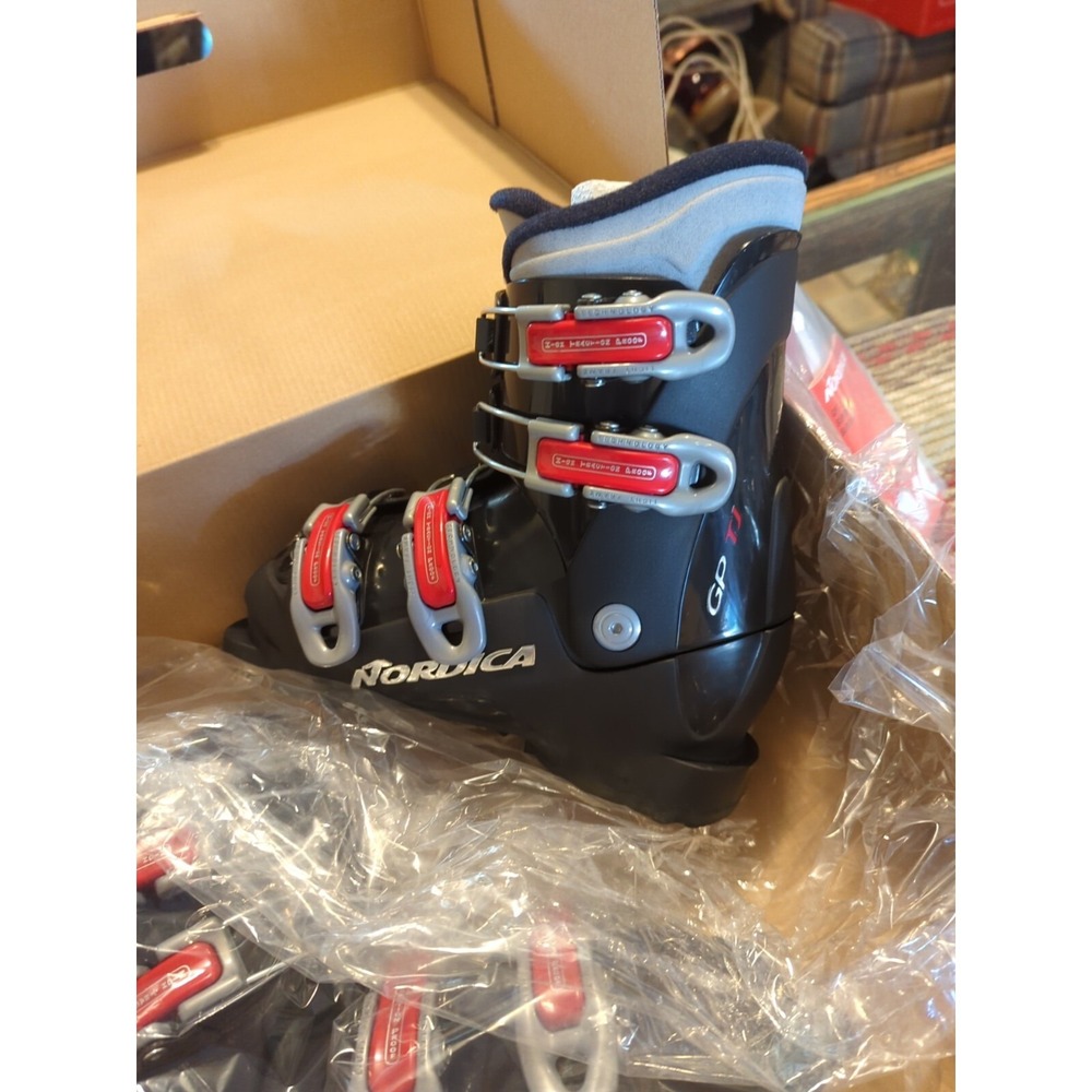 NEW Nordica‎ GP TJ Youth US 2.5 Youth Ski Boots 205